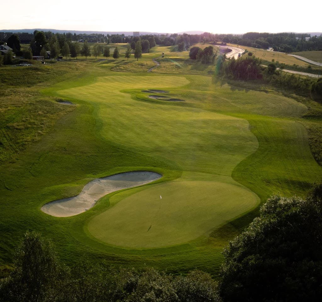 Miklagard Golf club photo 2